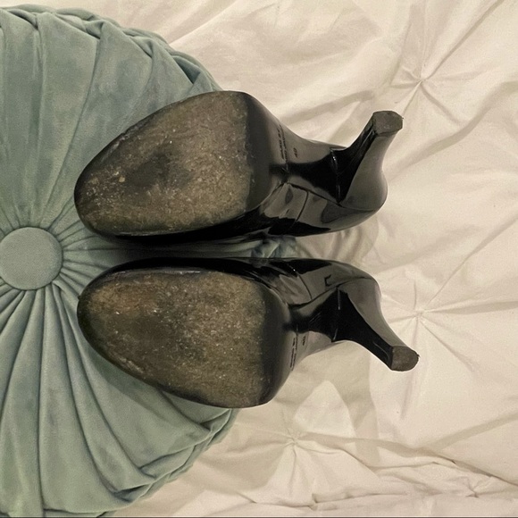 BOGO! Marc Jacobs Patent Leather round toe pumps $40 - Picture 6 of 6